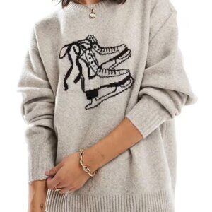 Fits XS-M - Hollister Comfy Cloud Ice Skates Graphic Crew Neck Sweater Pullover